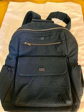 Lug Quilted-Front Tumbler Navy Backpack
